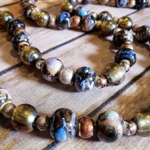 Blue and tan marbled beaded necklace